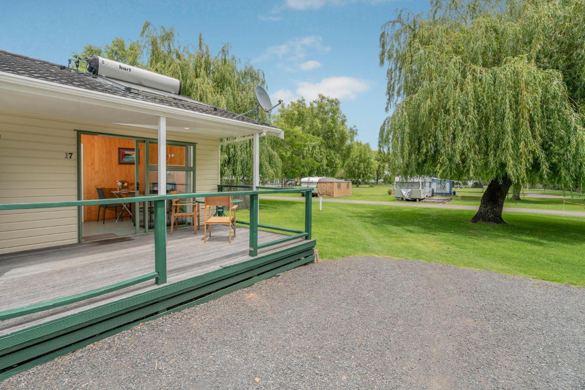 Coromandel Shelly Beach Top 10 Holiday Park Hotel Room photo