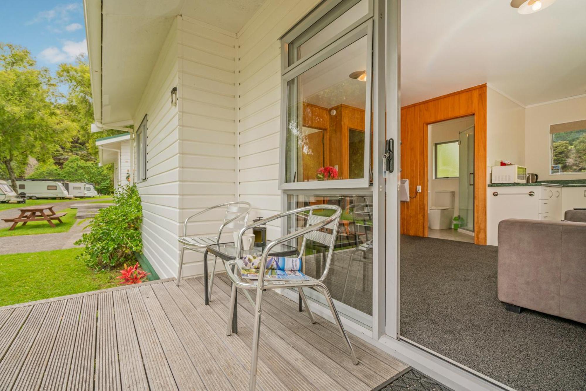 Coromandel Shelly Beach Top 10 Holiday Park Hotel Room photo