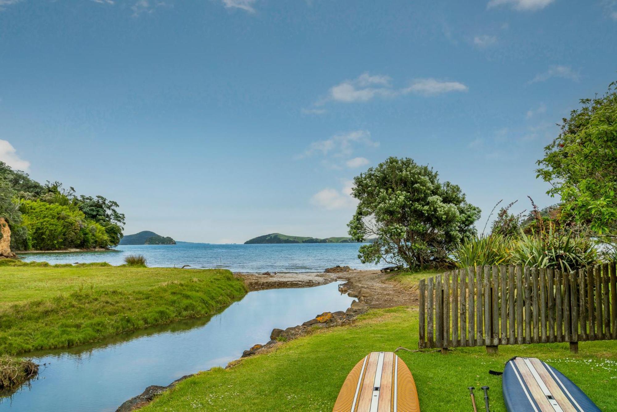 Coromandel Shelly Beach Top 10 Holiday Park Hotel Room photo